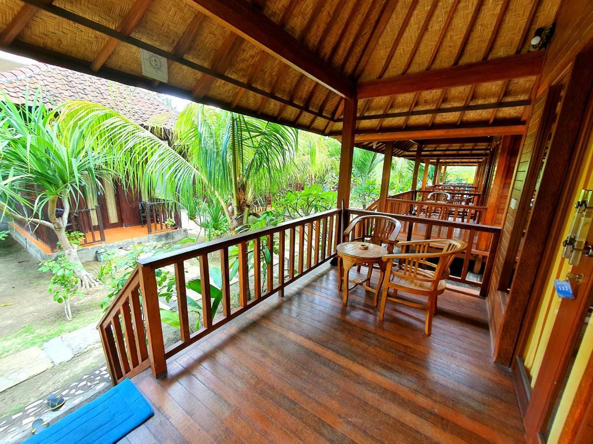 Lembongan Tropical Guesthouse Exterior photo